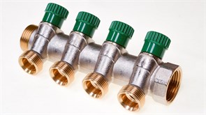 Коллектор Comisa c вентилями регулировочными 1" x 3/4" x 4 выхода